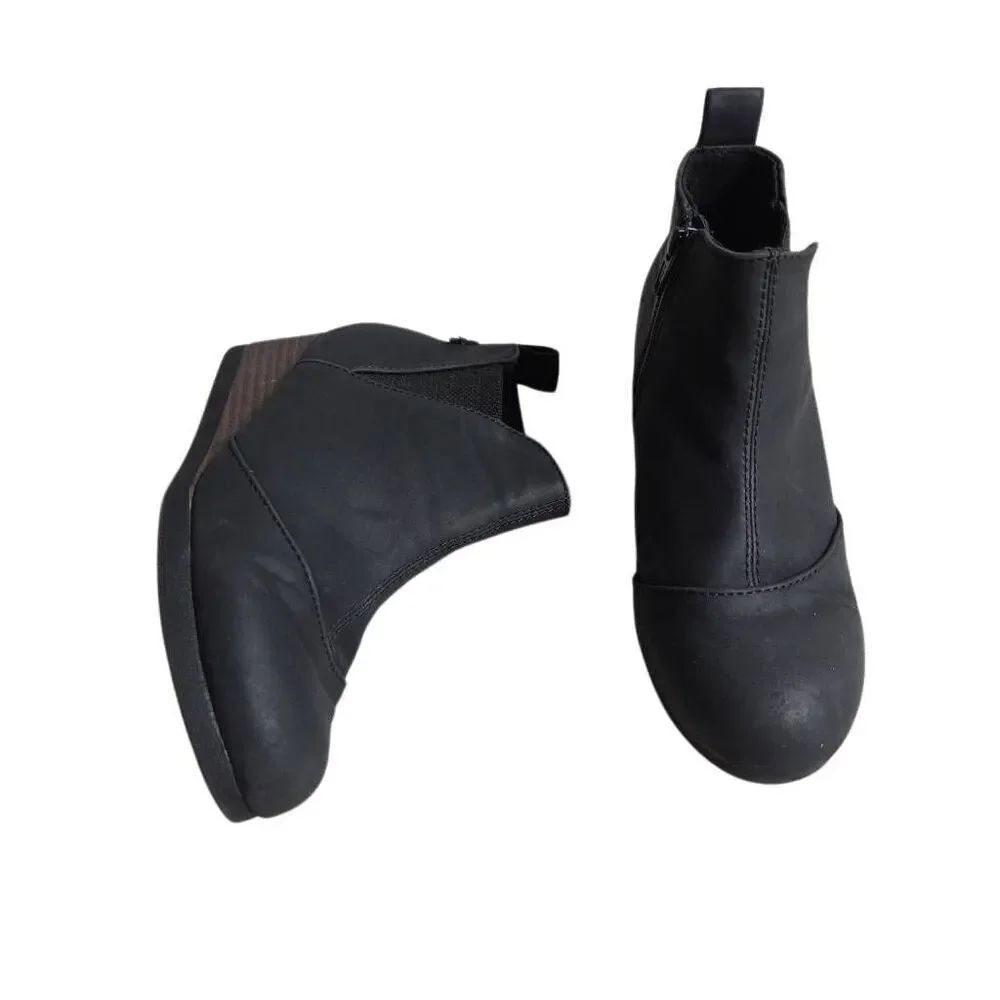 Toms Black Boots 13.5